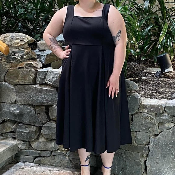 Black A Line Torrid Midi Dress - Picture 1 of 2